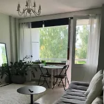 Apartmán Kauniit Yksioet, 600m Keskustaan, Free Park