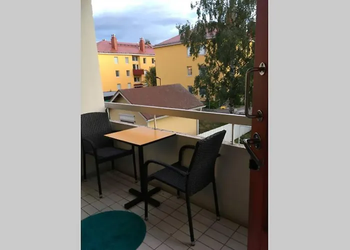 Kauniit Yksioet, 600m Keskustaan, Free Park Apartamento *