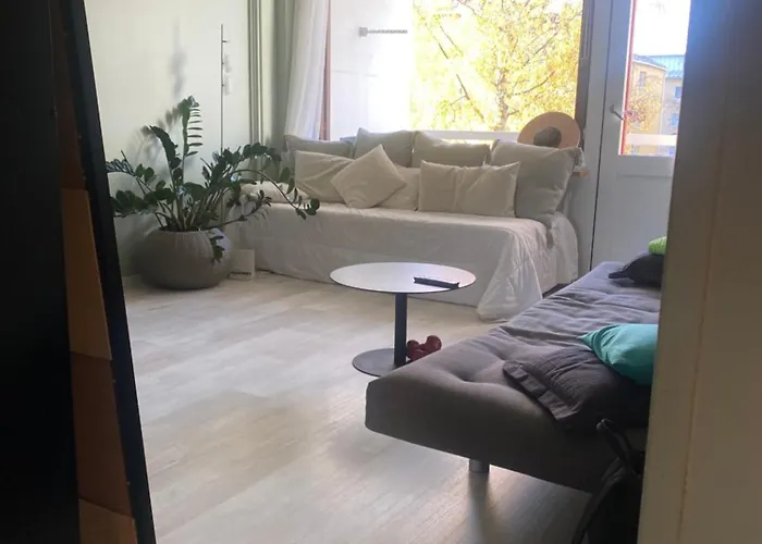 Apartamento Kauniit Yksioet, 600m Keskustaan, Free Park
